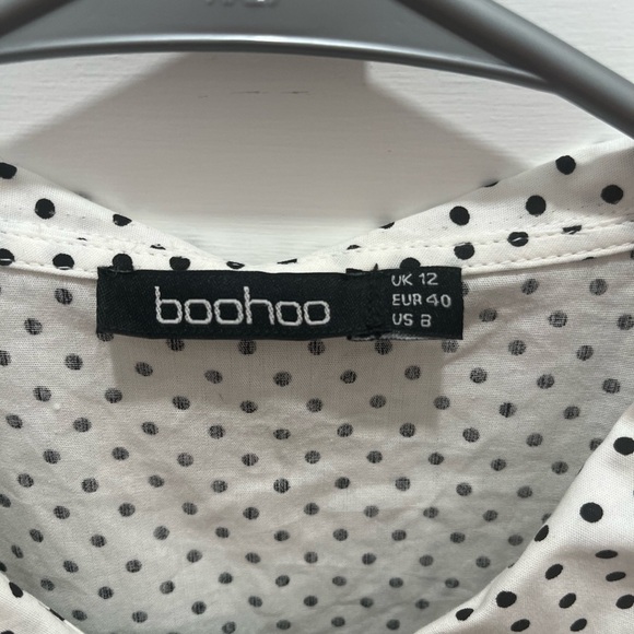 Boohoo Women’s Mini Doll Dress Size 8 US Polka Dots Button Down Puff Sleeves - Picture 3 of 8